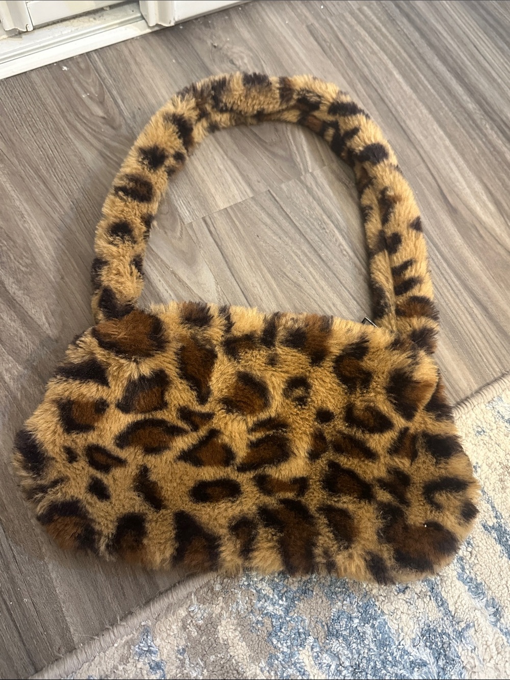 Faux Fur Leopard Print Shoulder Bag - Brown